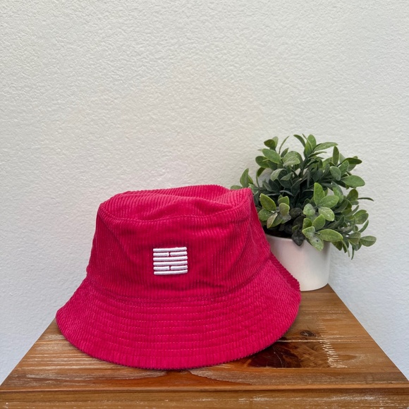 NWT Billebeino Pink Corduroy Bucket Hat - Picture 3 of 6